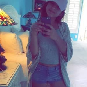 Meet your Posher, Brittany